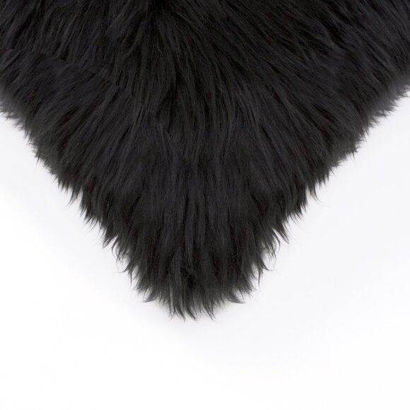 Natural Home Decor New Zealand Sheepskin Pillow | 2-Piece | Black | 18"x18" - Picture 3 of 4